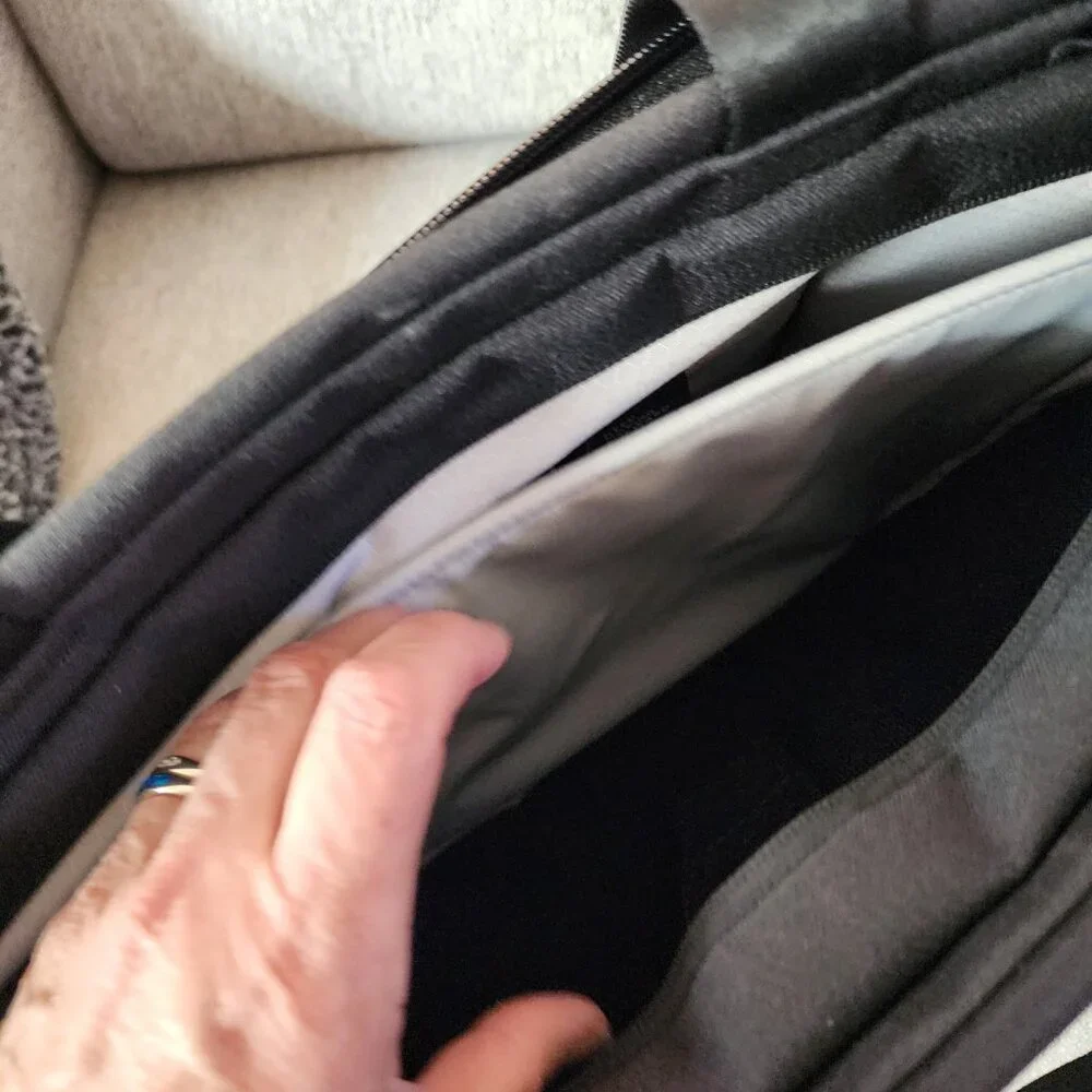 Alpaca Bravo Tote w/ crossbody strap - Picture 5 of 8